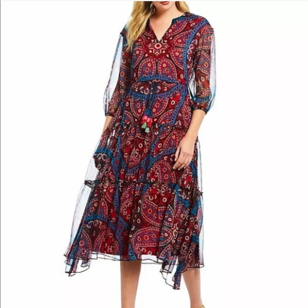 NWOT TAYLOR MAXI DRESS SIZE 6